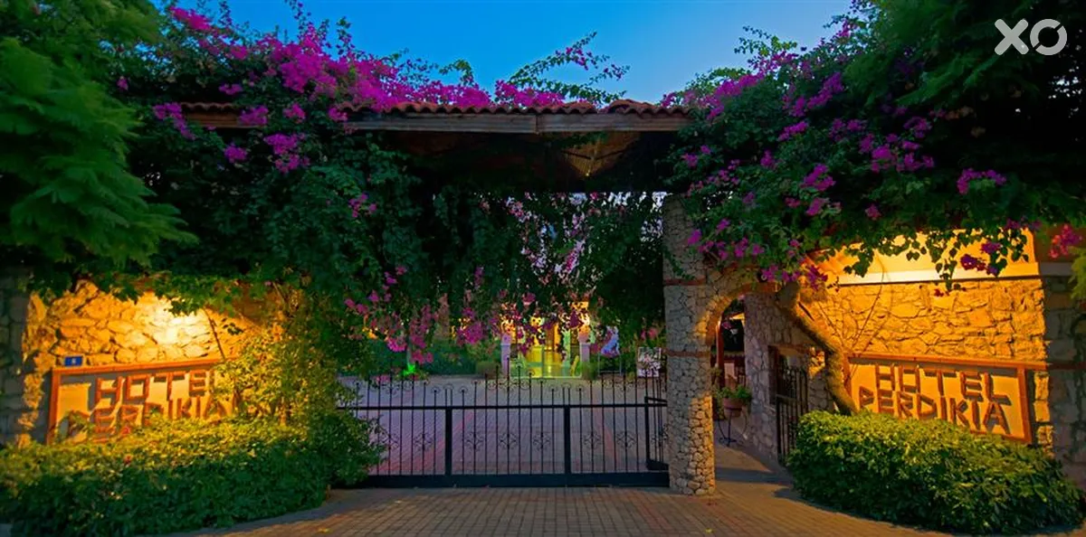 Perdikia Beach Hotel