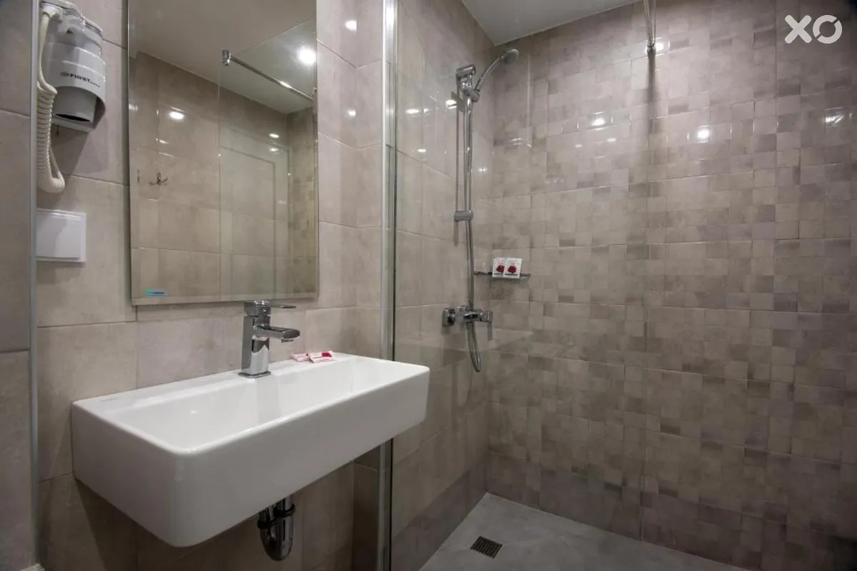 Ariana Hotel Kiten