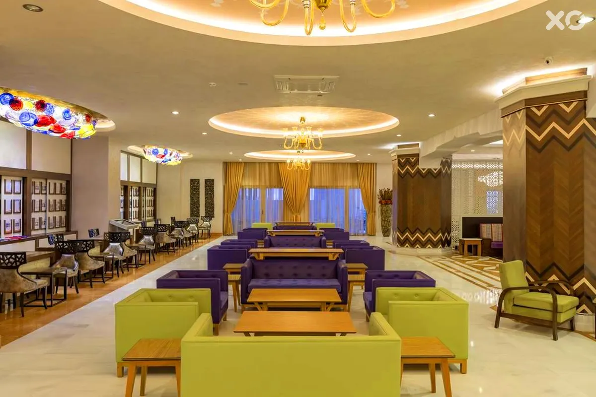 Royal Taj Mahal Hotel