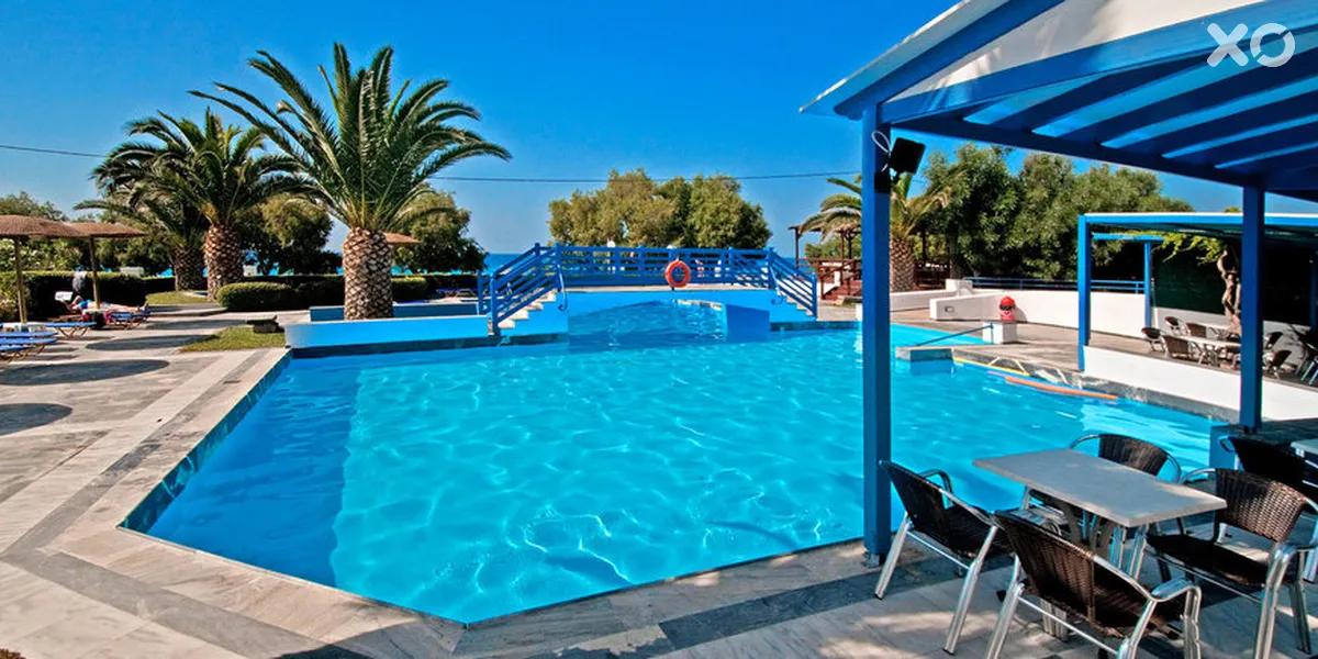 Zefiros Beach Hotel