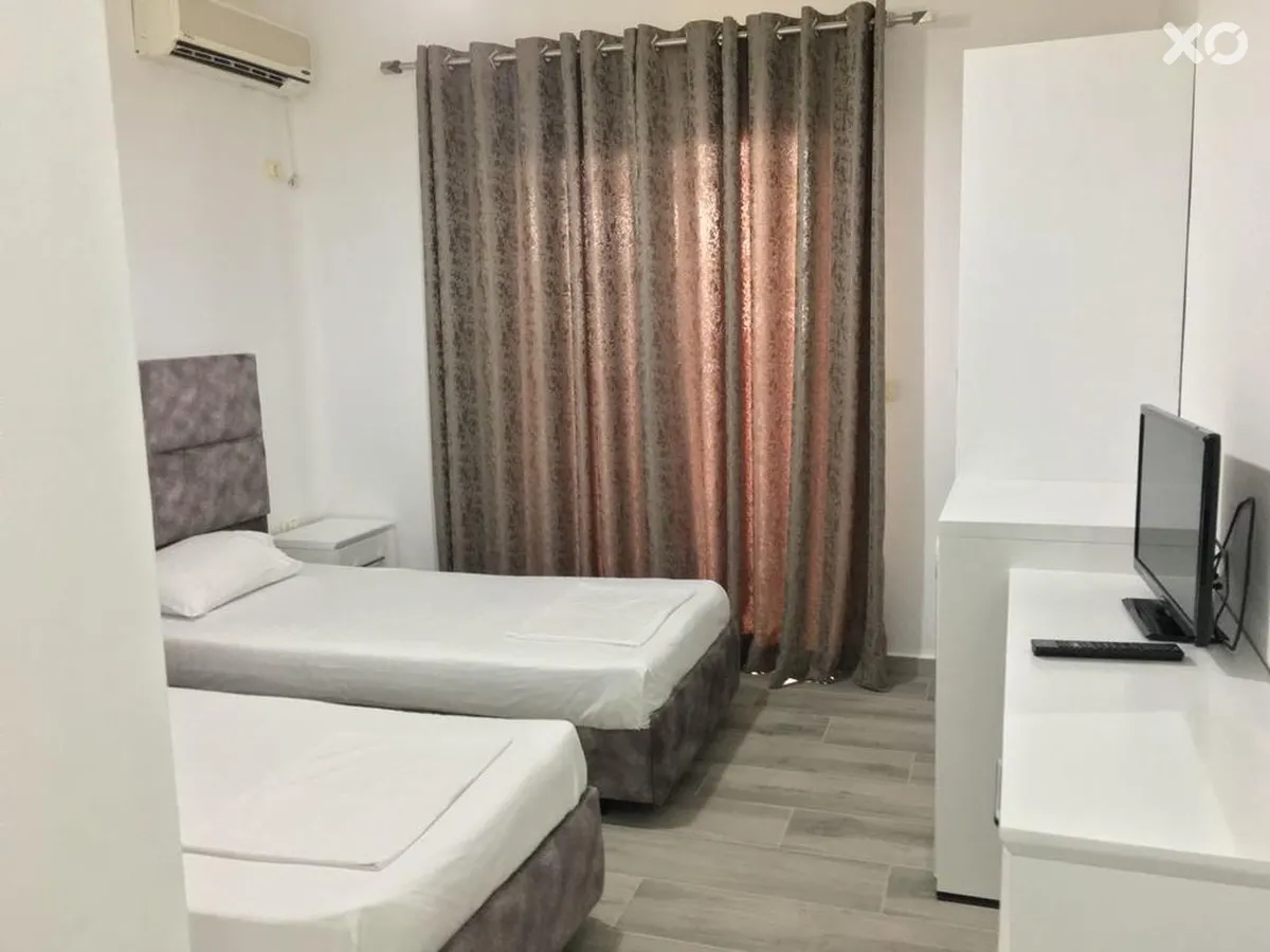 Julia Hotel