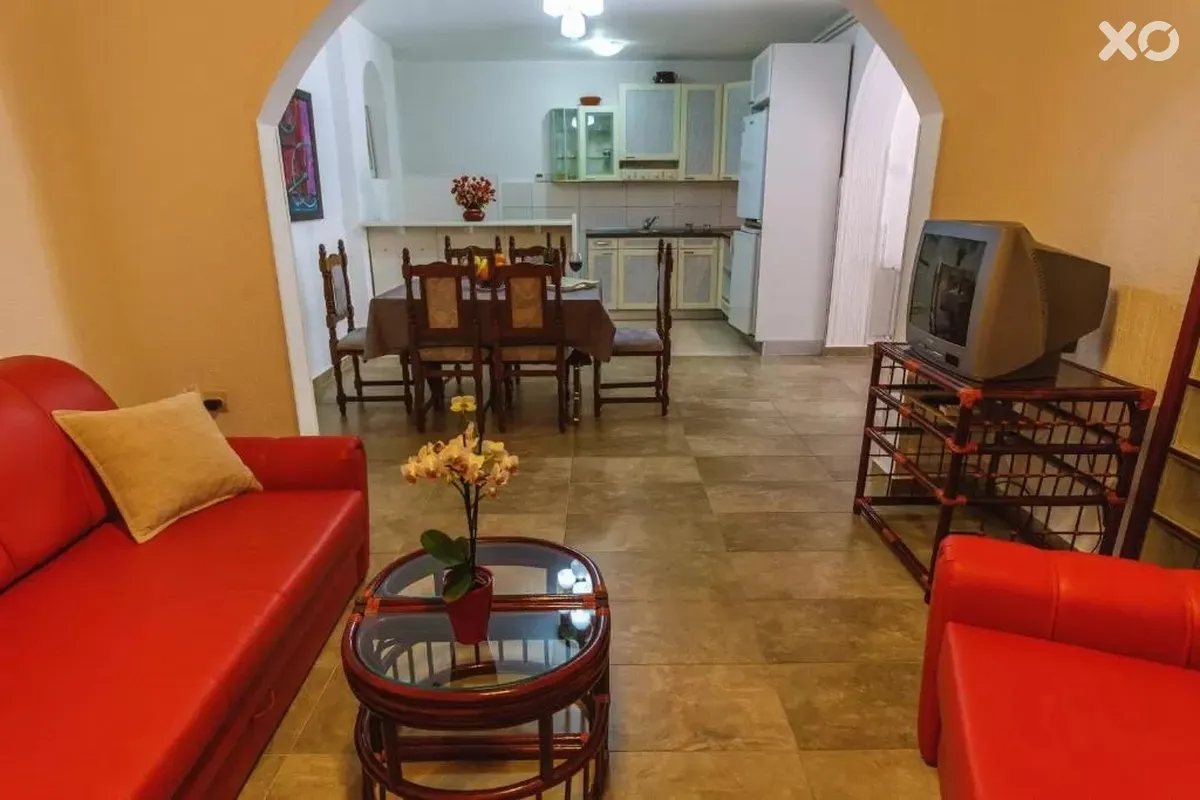 Popovic Apartments