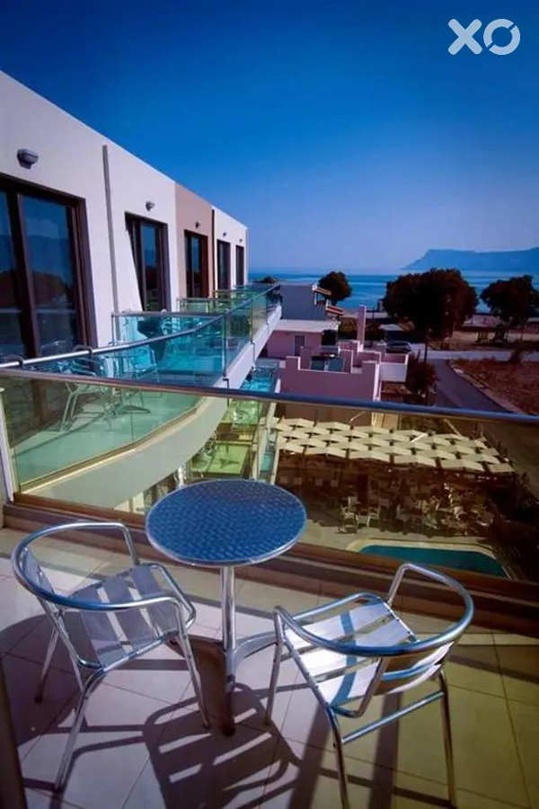 Crystal Bay Hotel