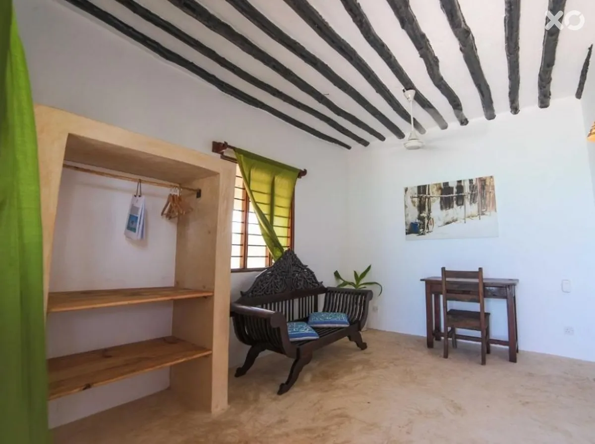 Red Monkey Beach Lodge