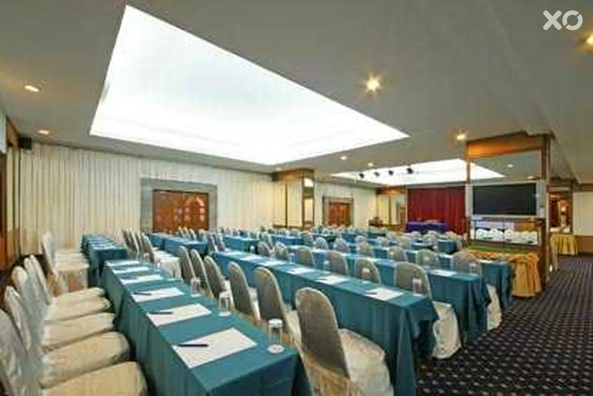 Golden Beach Cha-Am Hotel