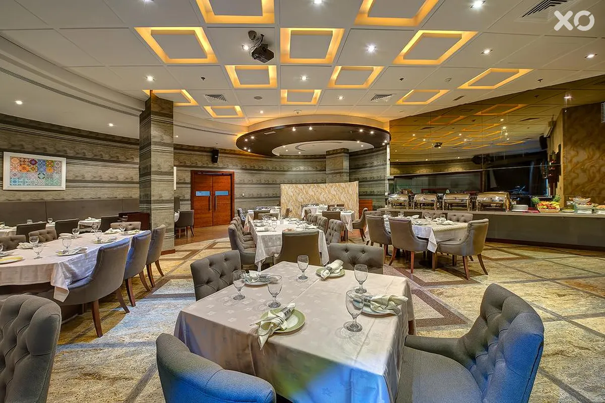 Grandeur Hotel