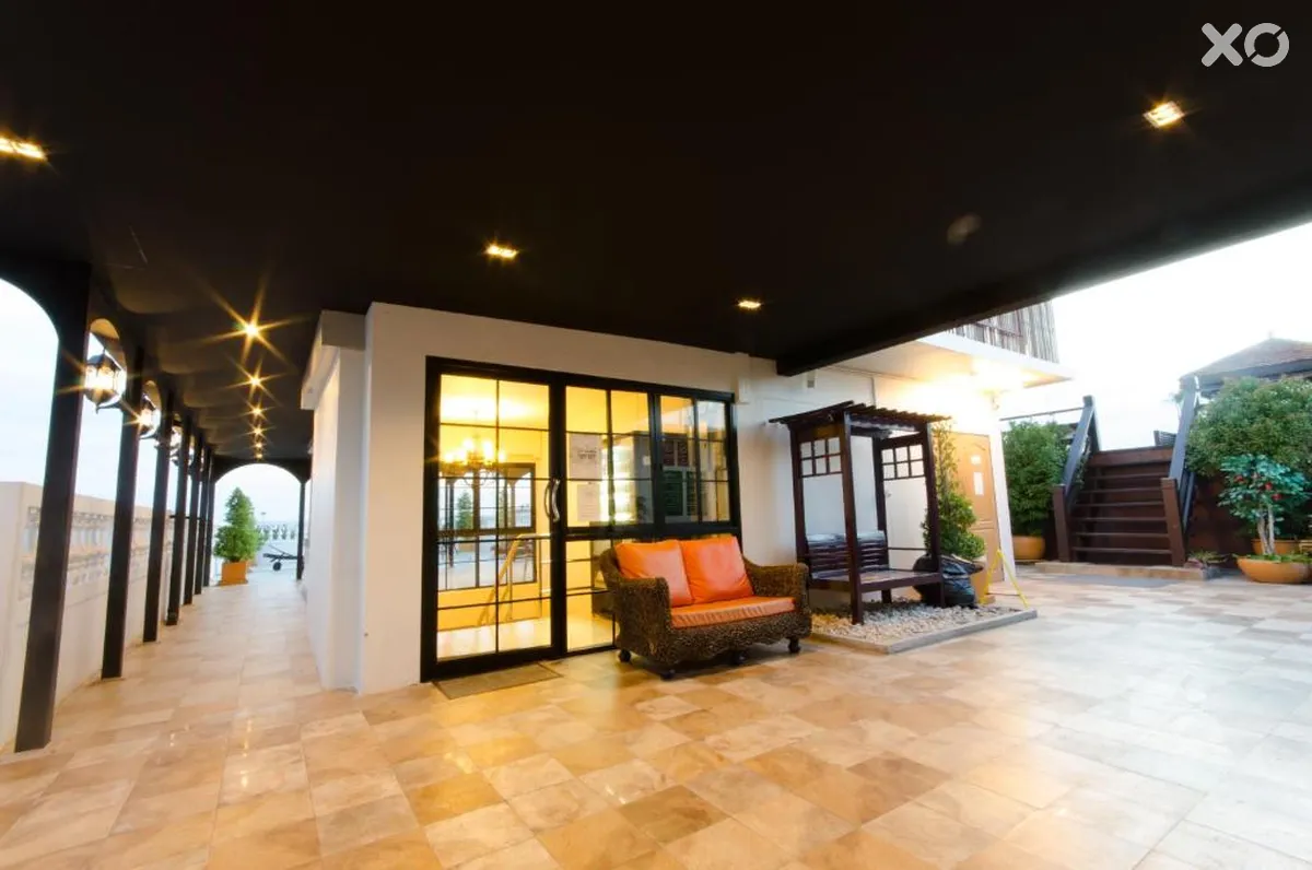 Khaosan Palace Hotel