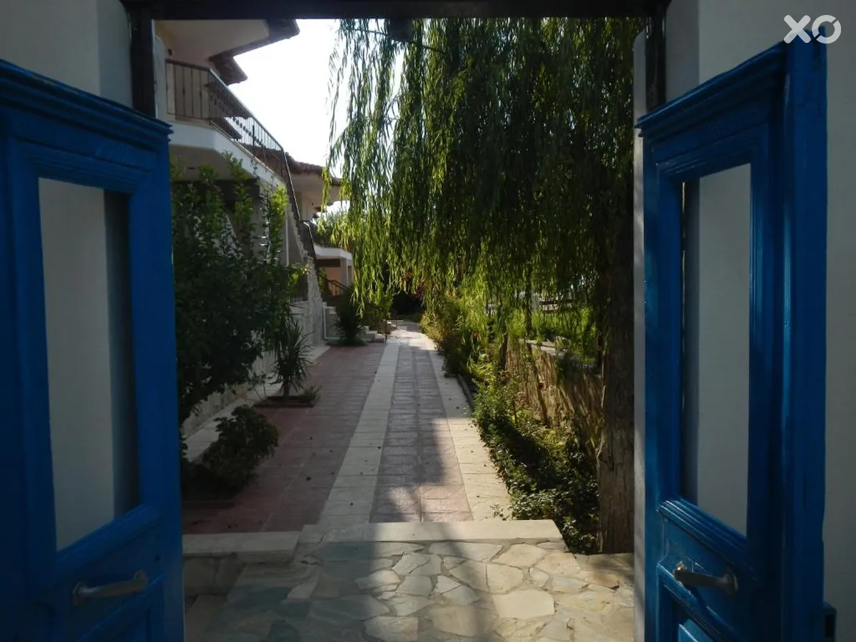 Ampelia Hotel