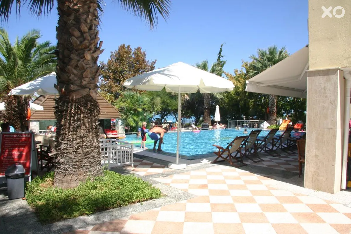 Naias Hotel