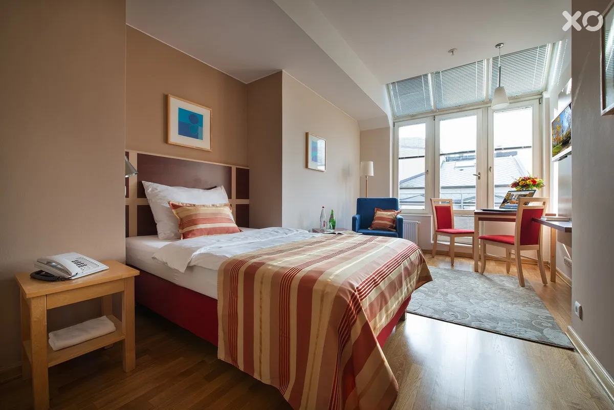 EA Hotel Julis