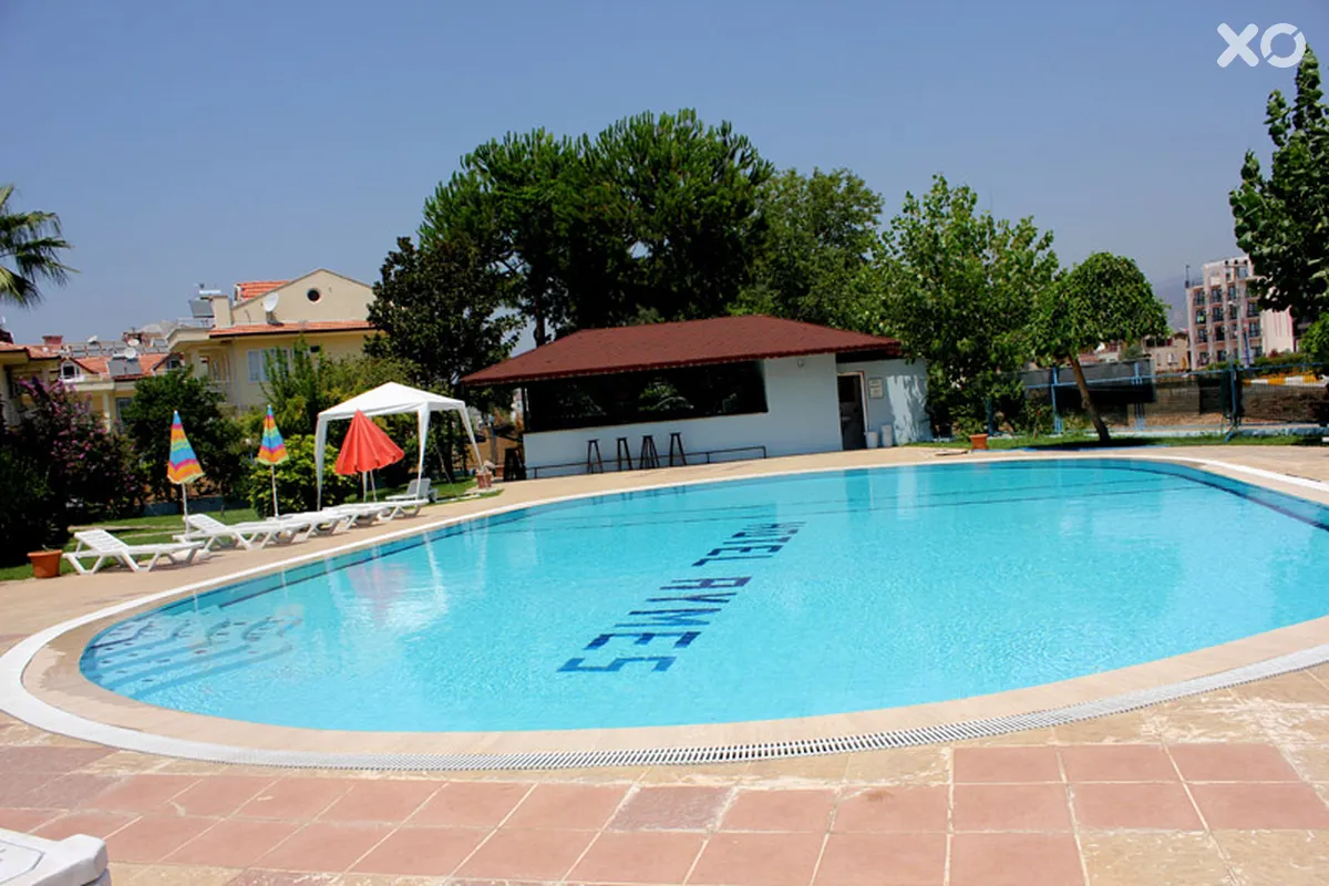 Aymes Hotel