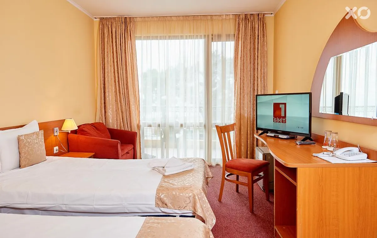 Paradise Pomorie Hotel
