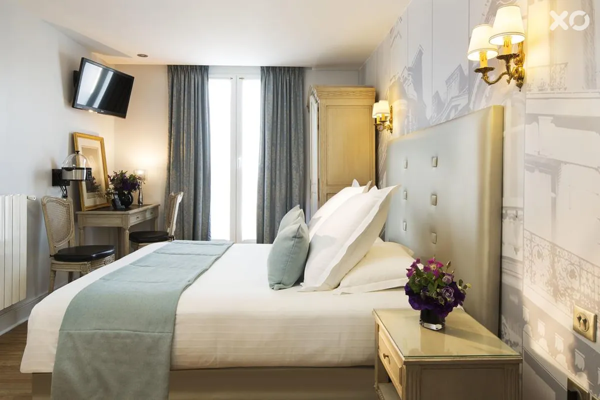 Plaza Elysees Hotel