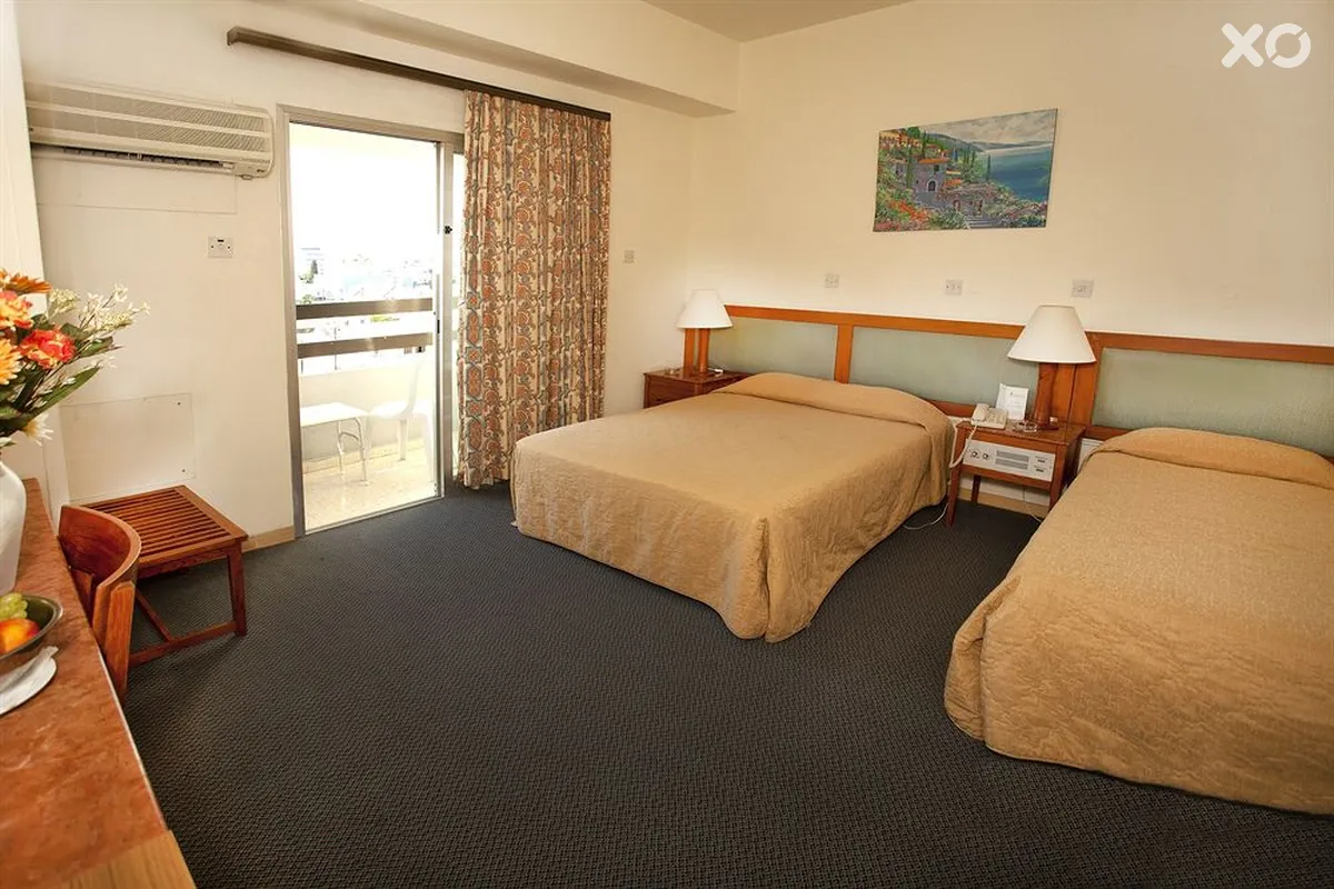 Pefkos Hotel