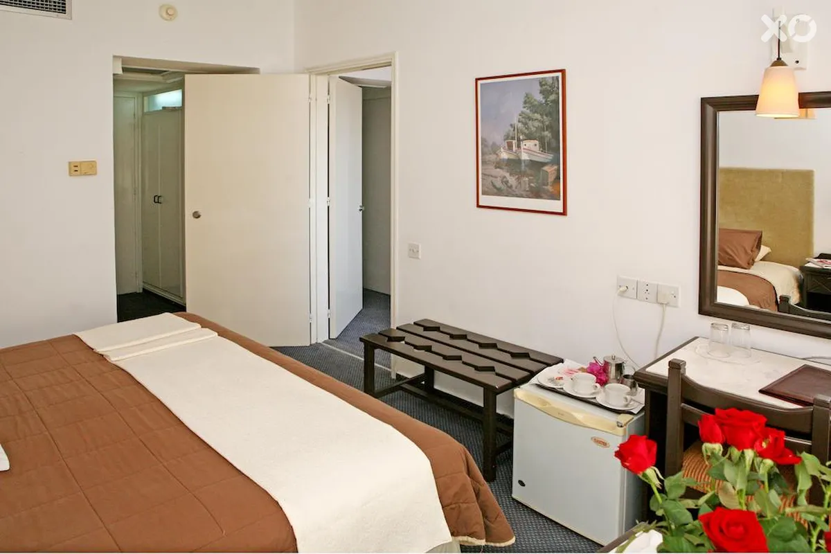 Navarria Hotel