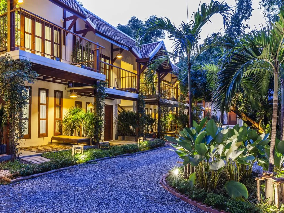 Floral Lux Hotel Monttra Pattaya