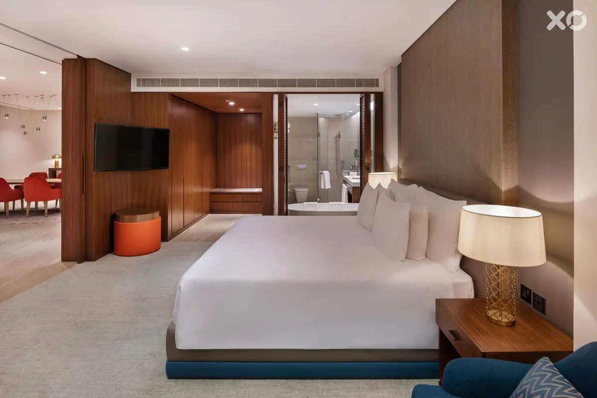 JA Lake View Hotel