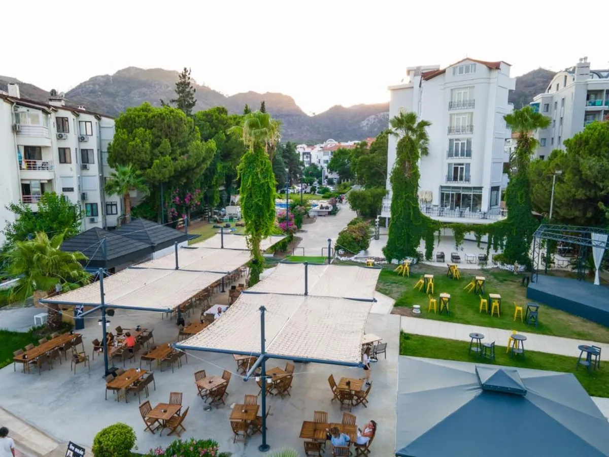 Caprea Hotel