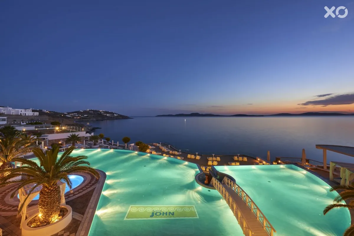 Saint John Hotel & Villas