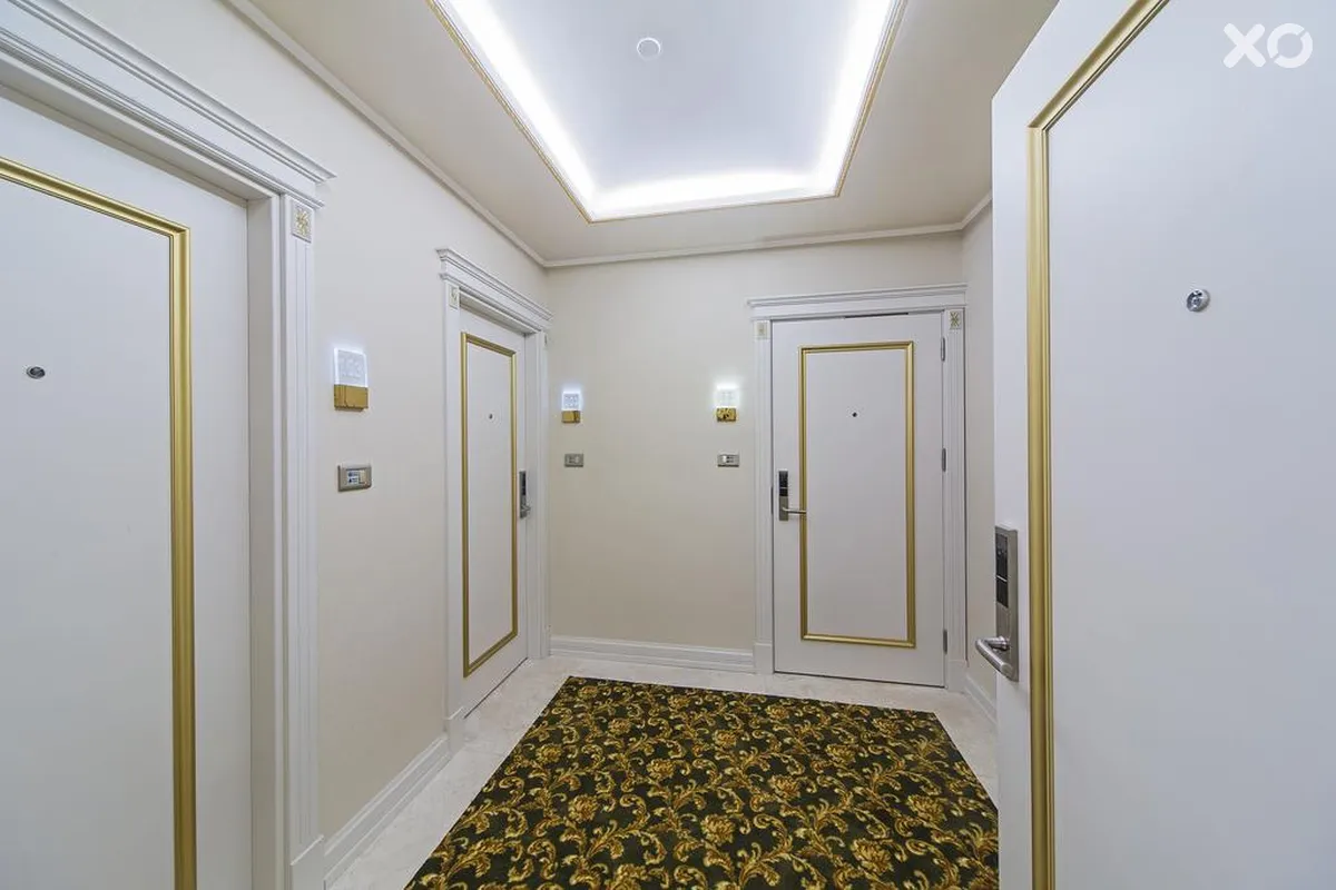 Grand Naki Hotel