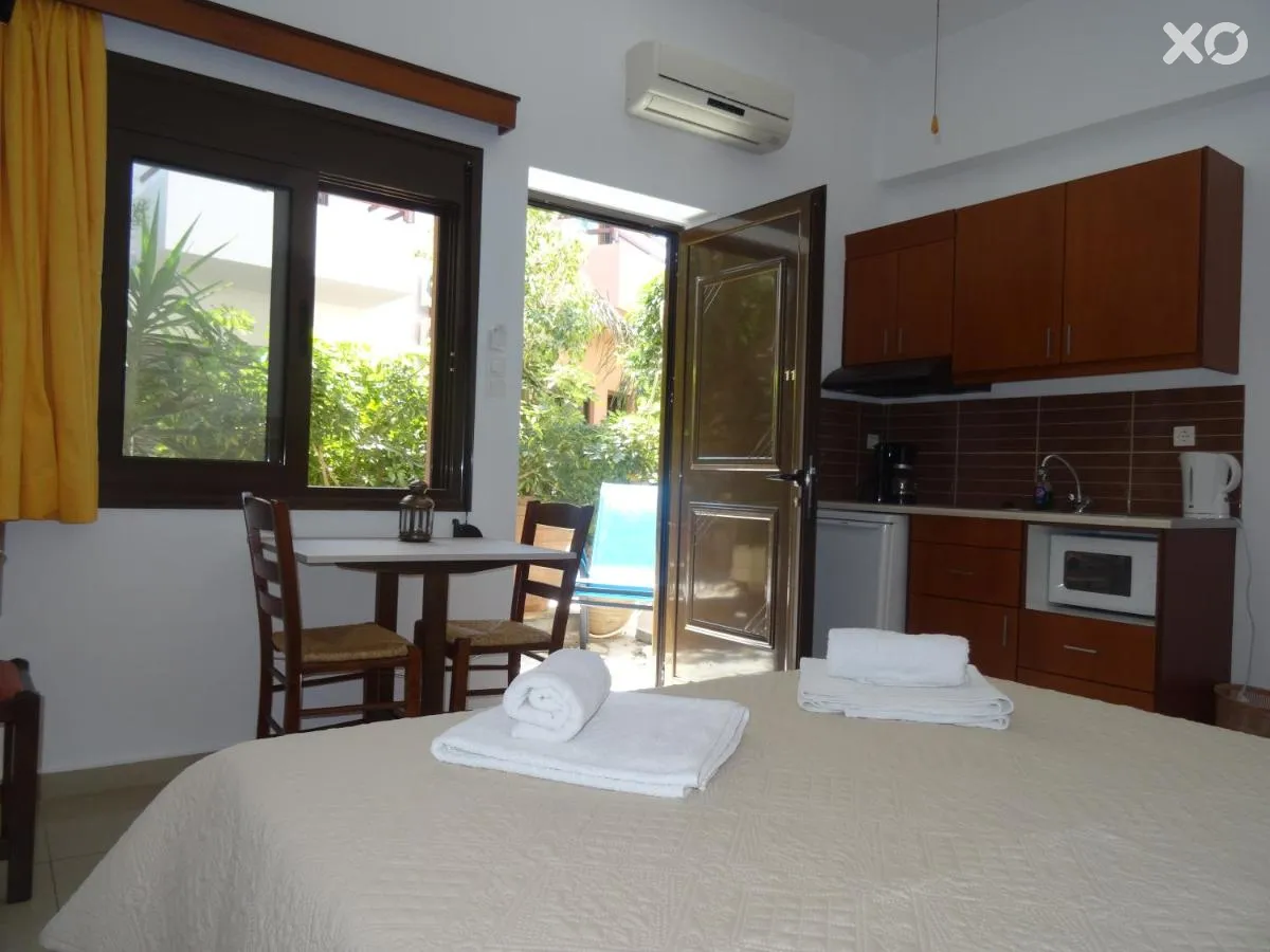 Lito Apartments