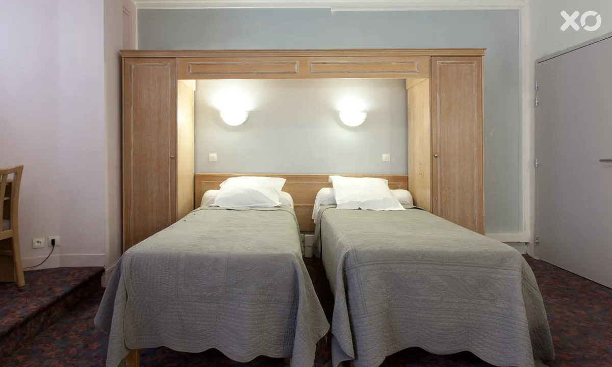 Ambassadeur Hotel