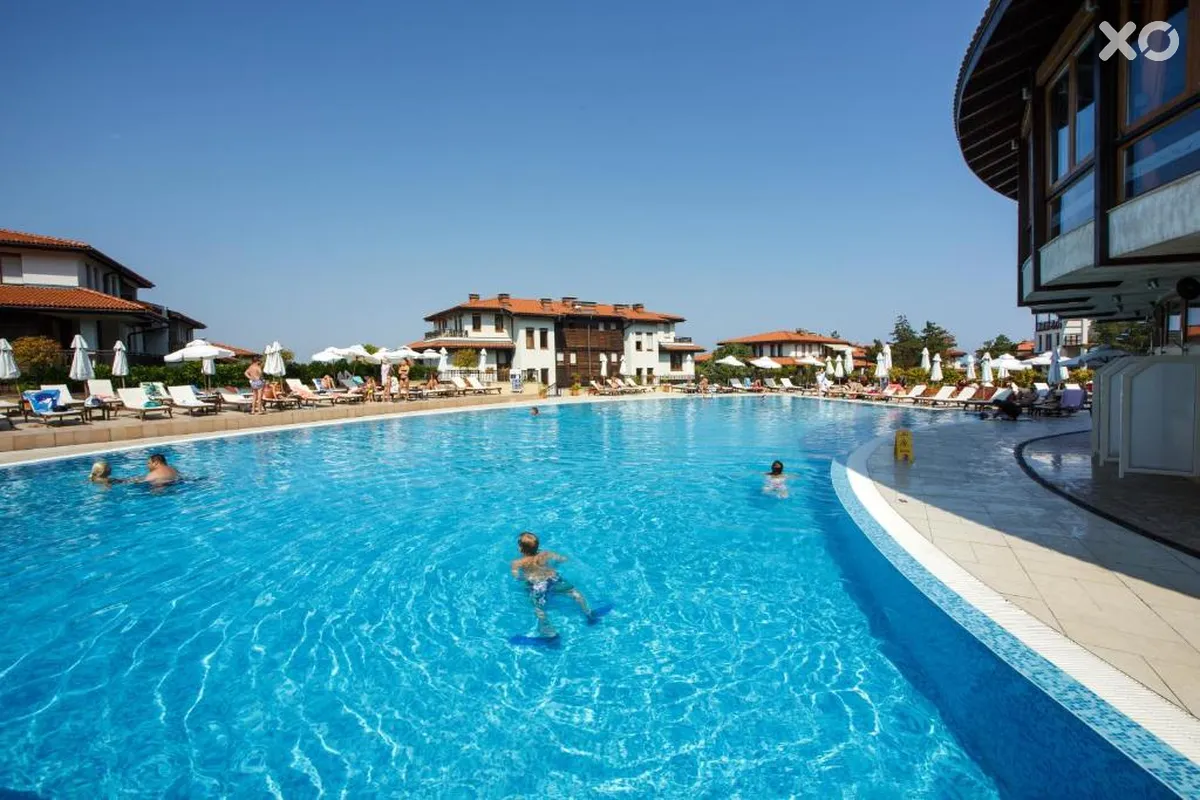 Viva Mare Beach