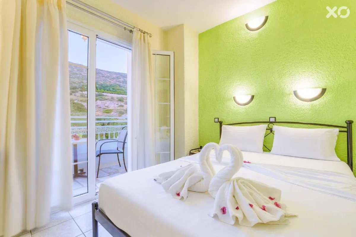 Evelin Hotel & Studios