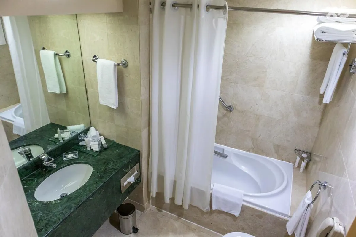 Crowne Plaza Abu Dhabi