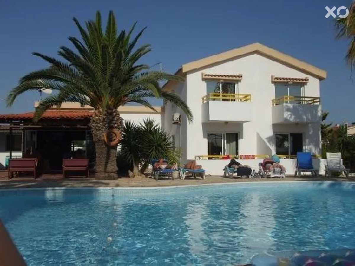 Bellini Hotel and Bungalows