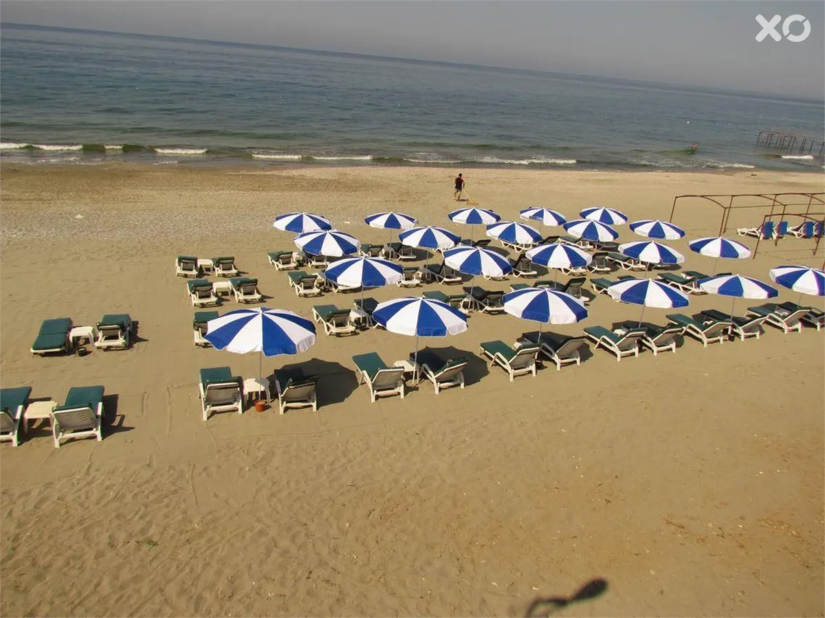 Gold Twins Family Beach Hotel