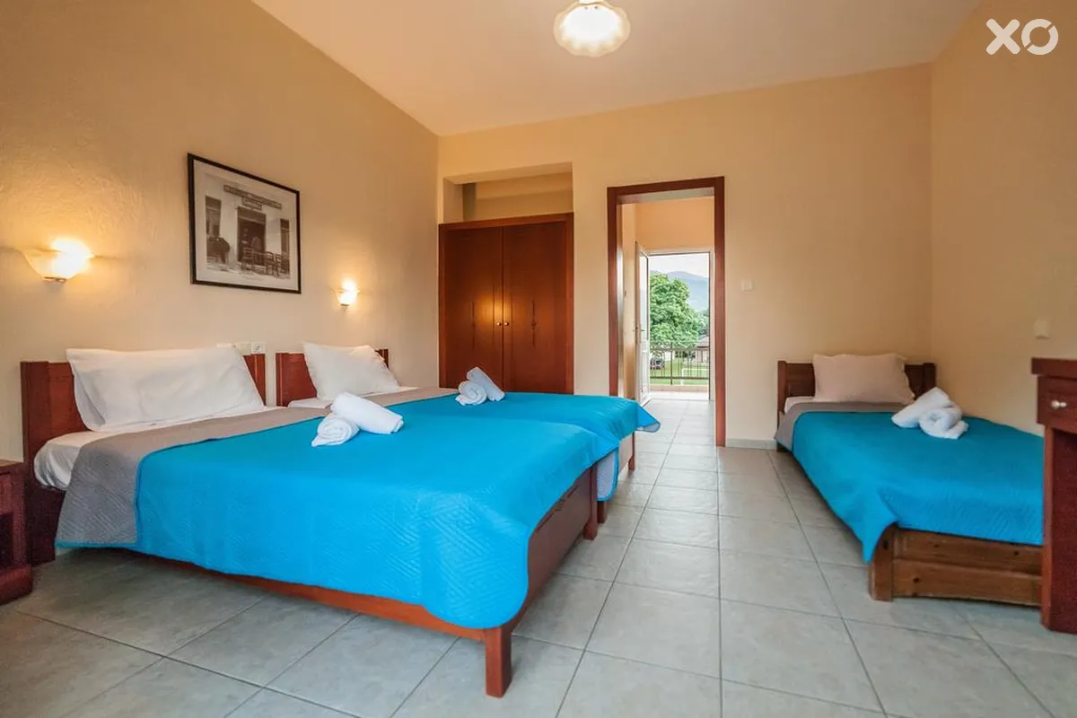 Sintrivanis Hotel