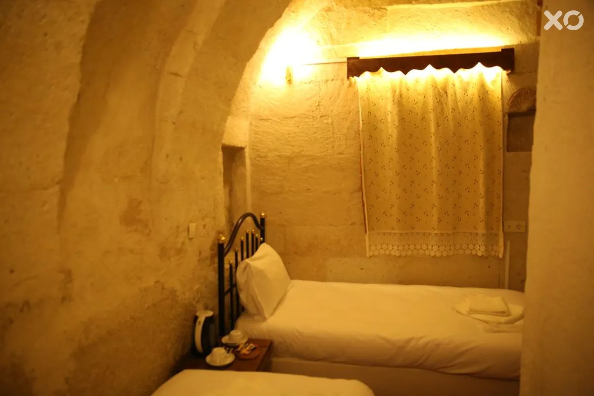 Unicorn Cave Hotel