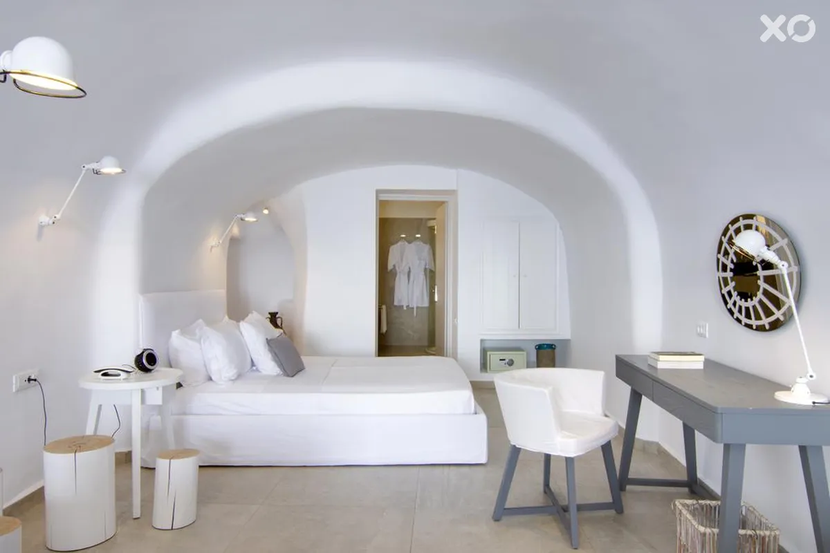Santorini Secret Suites & Spa