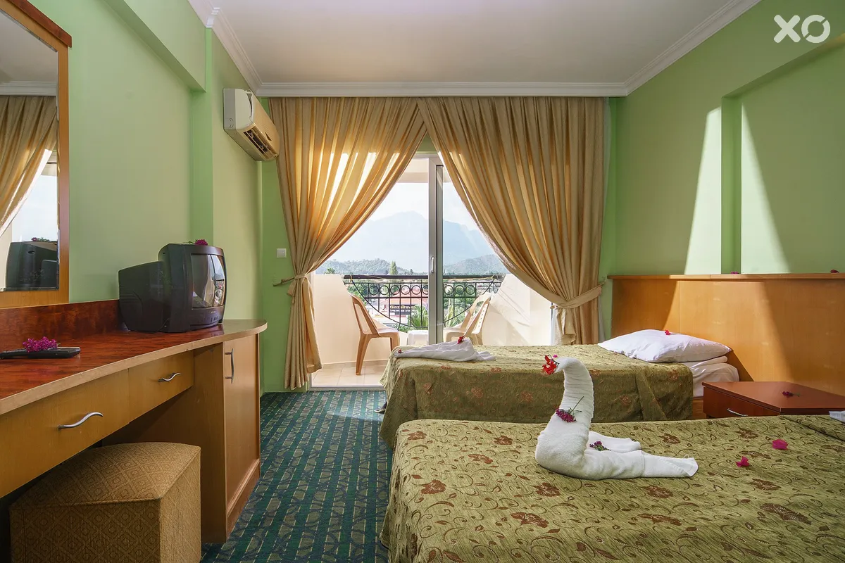 Larissa Inn Hotel