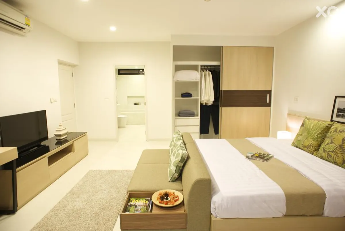 The Silver Palm Hotel