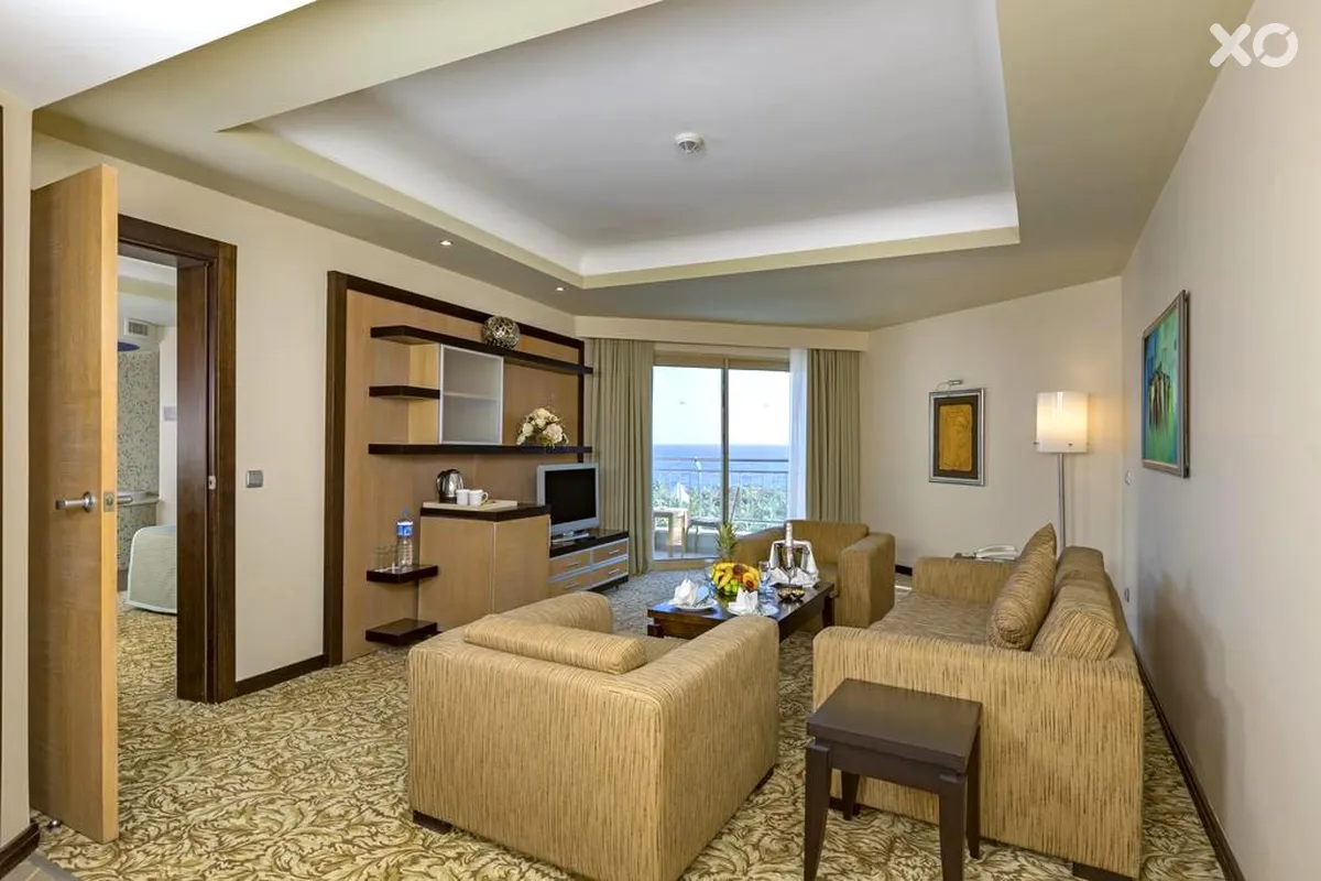 Royal Wings Hotel