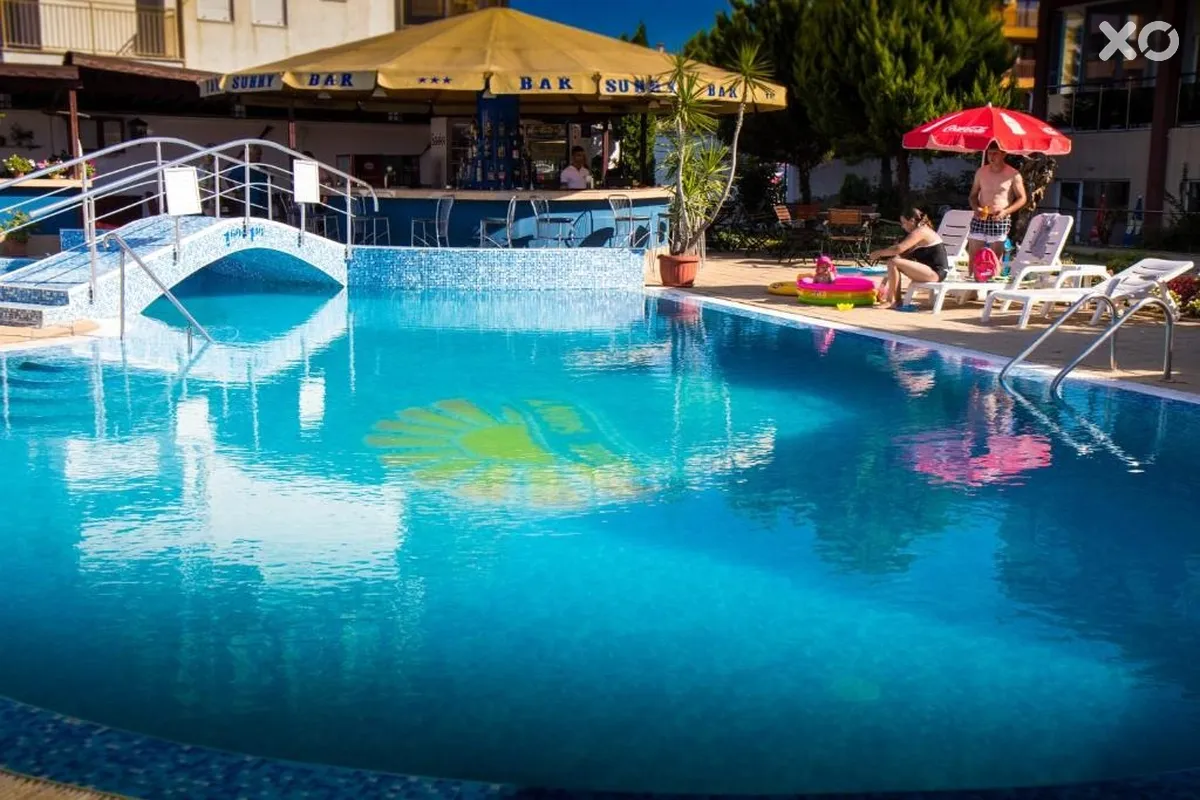 Sunny Hotel