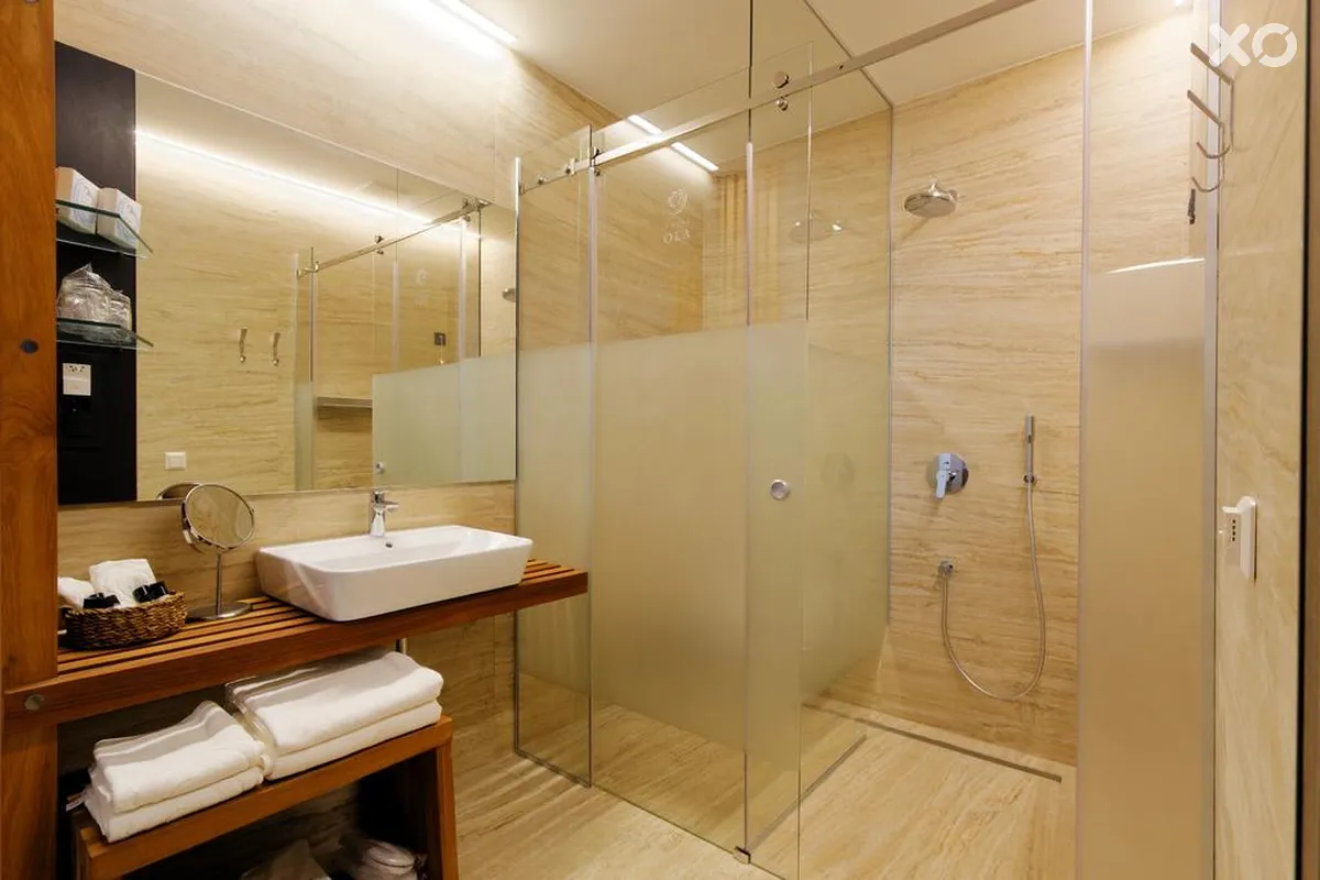 Ola Hotel
