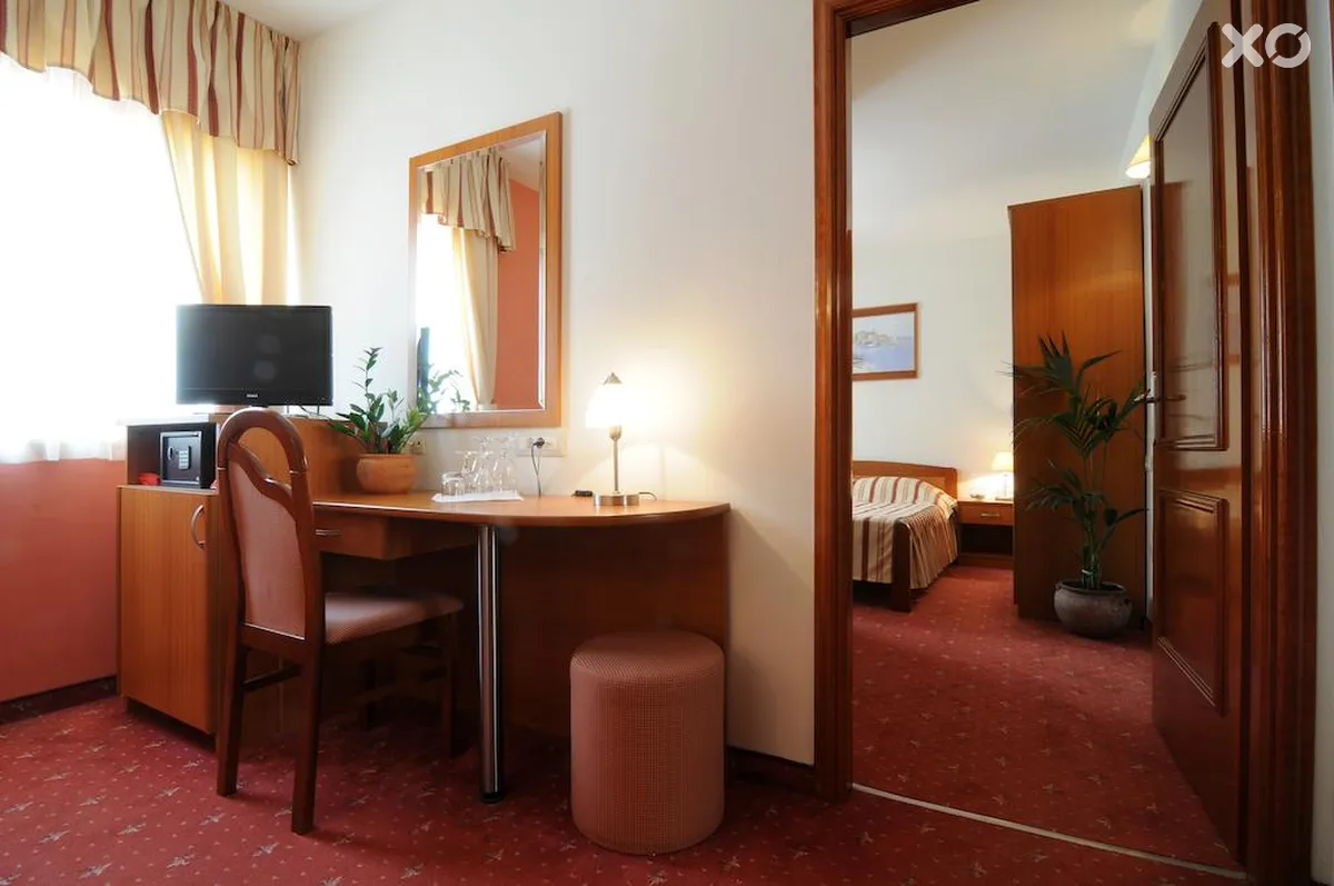 Rosina Hotel