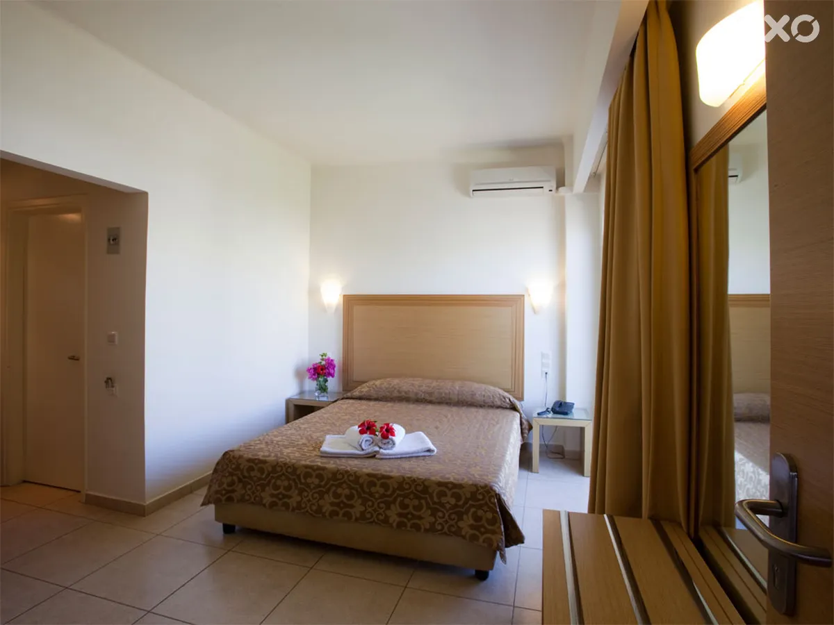 Itanos Hotel