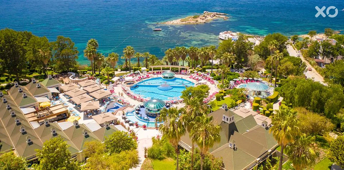 The Grand Blue Sky International Hotel