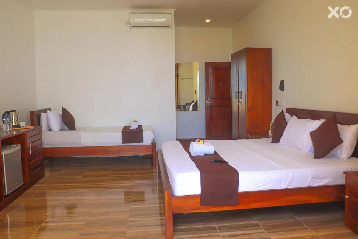 Oreo Beach Hotel