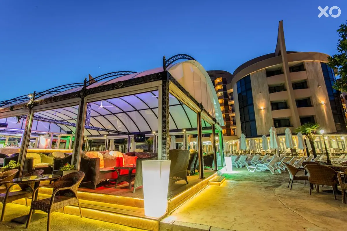 Zenith Hotel
