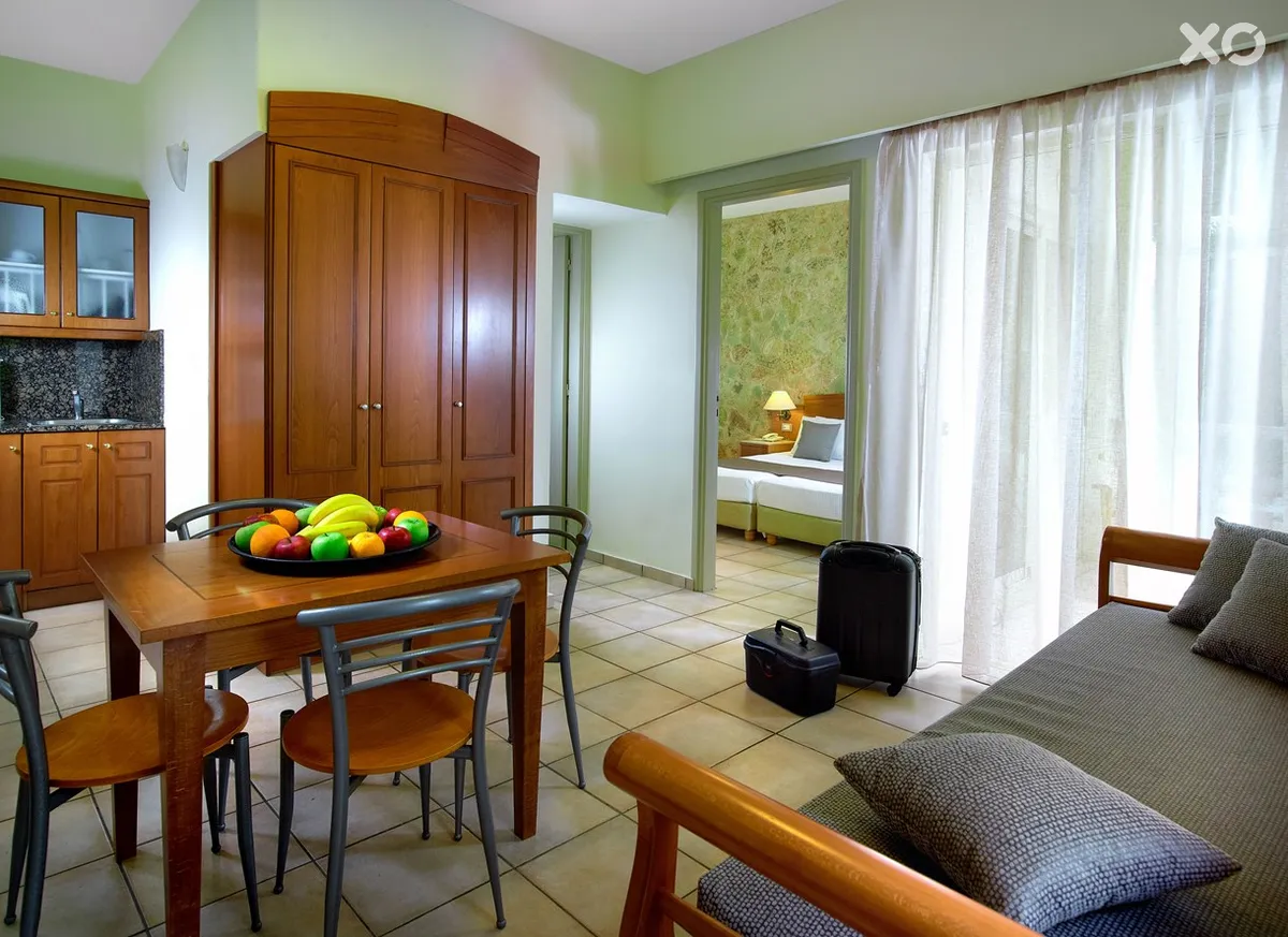 Elotis Suites Hotel