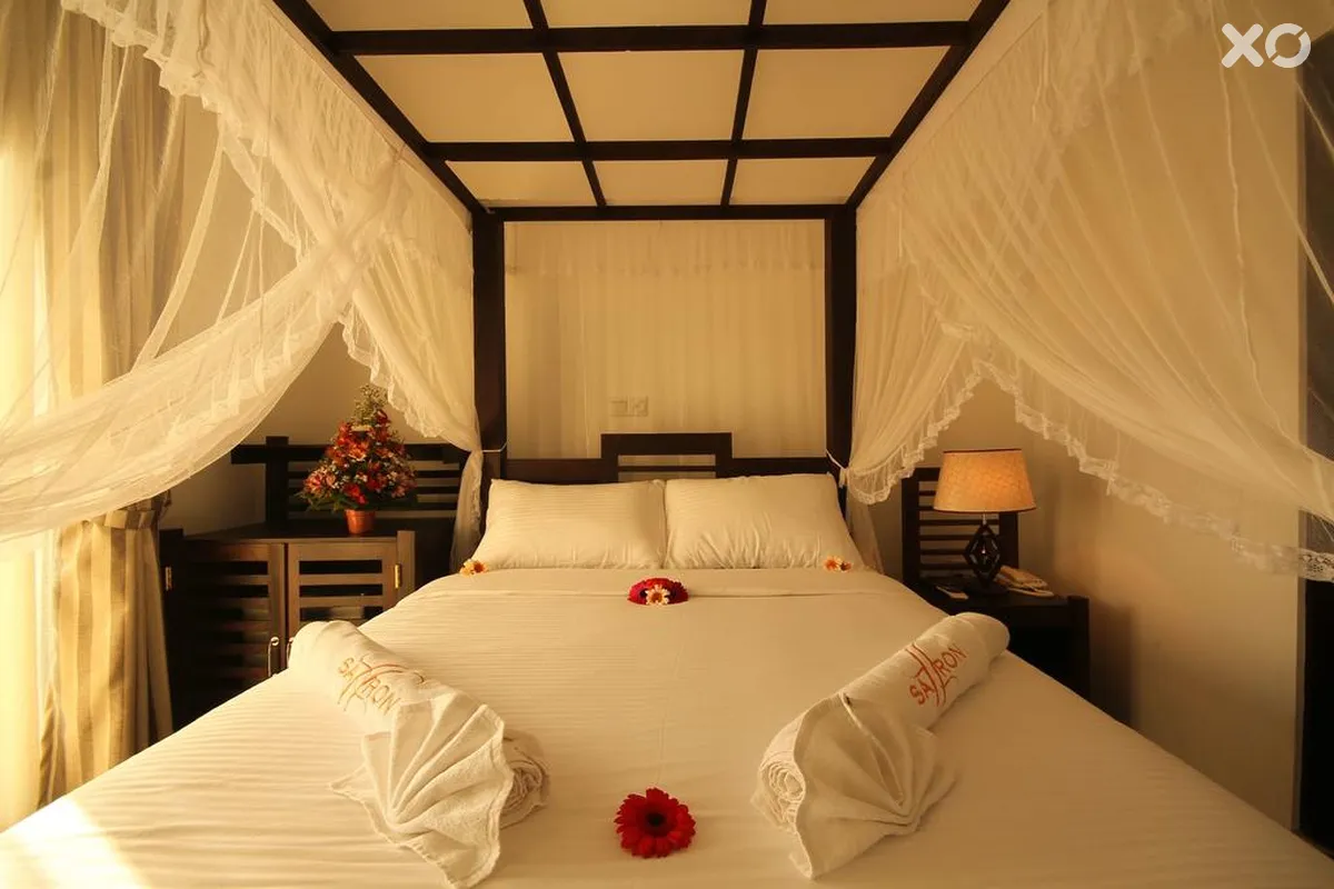 Saffron Hotel
