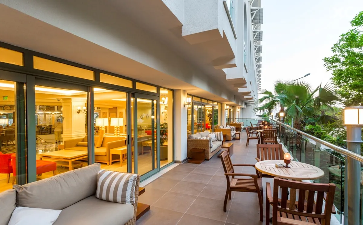 Side Star Beach Hotel