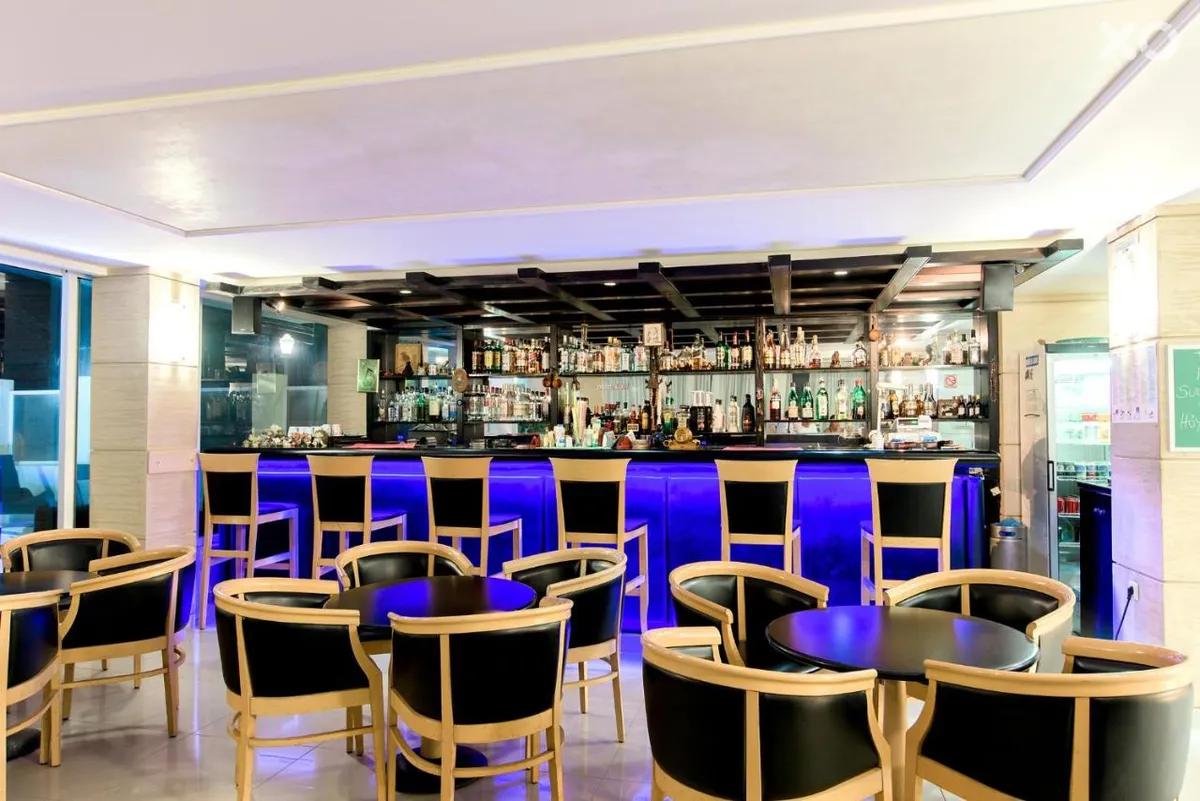 Riviera Hotel