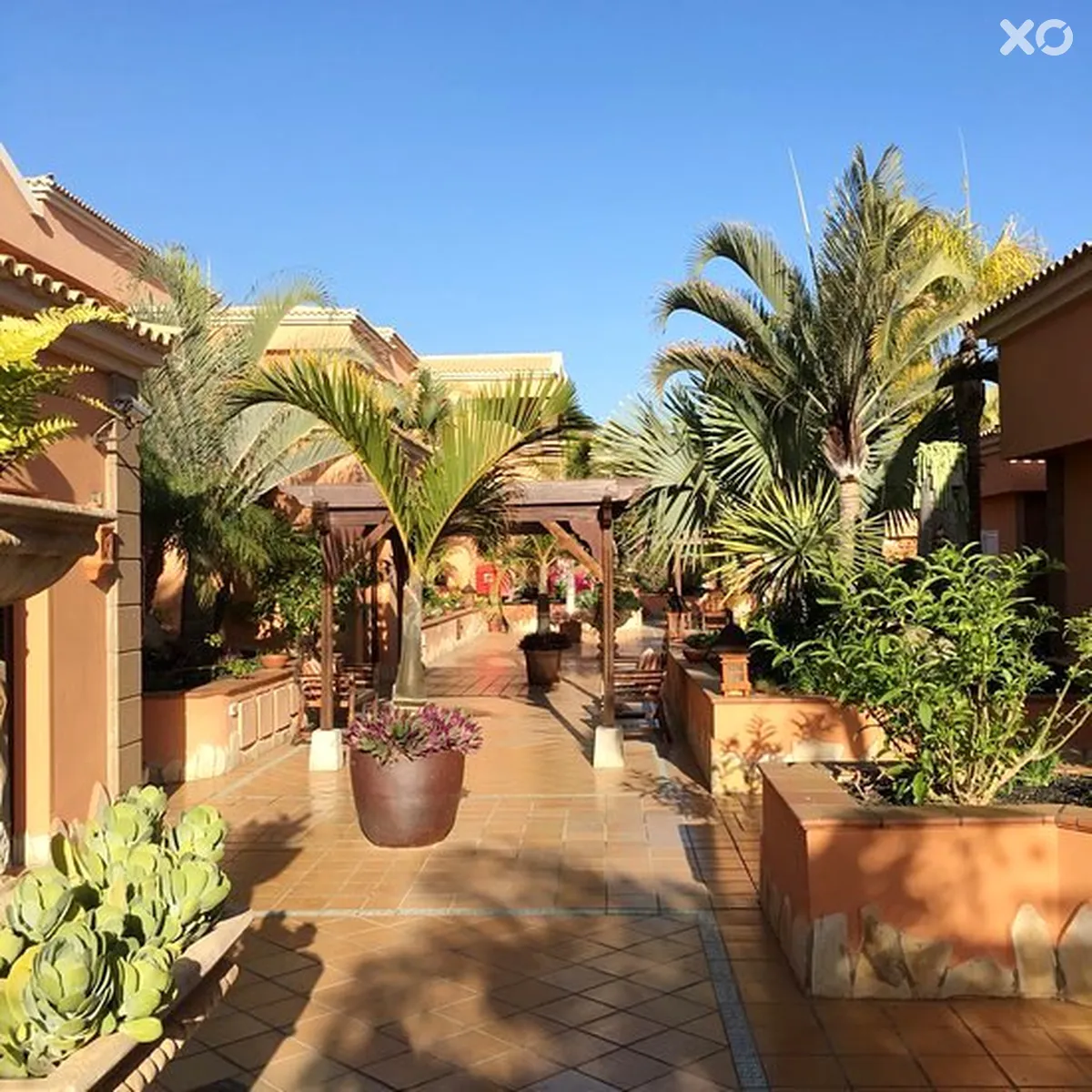 Green Garden Resort & Suites