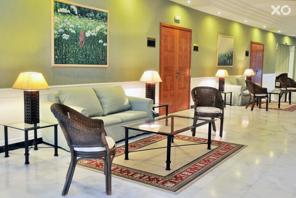 Coral La Quinta Park Suites